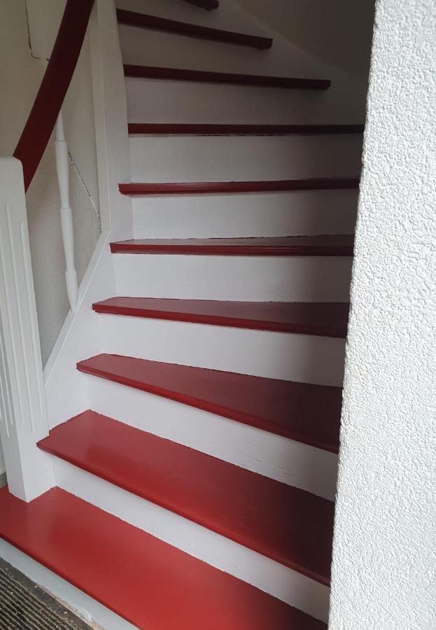 Ruhige Ferienwohnung Im Gutshaus Niederorschel Exterior foto